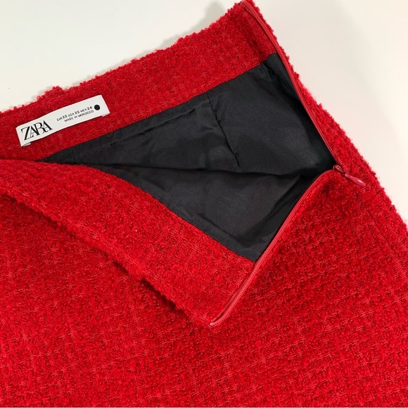 ZARA Tweed Mini Skirt Red Slit With Belt Loops Womenâs US XS EUC Textured Fabric - Picture 14 of 15